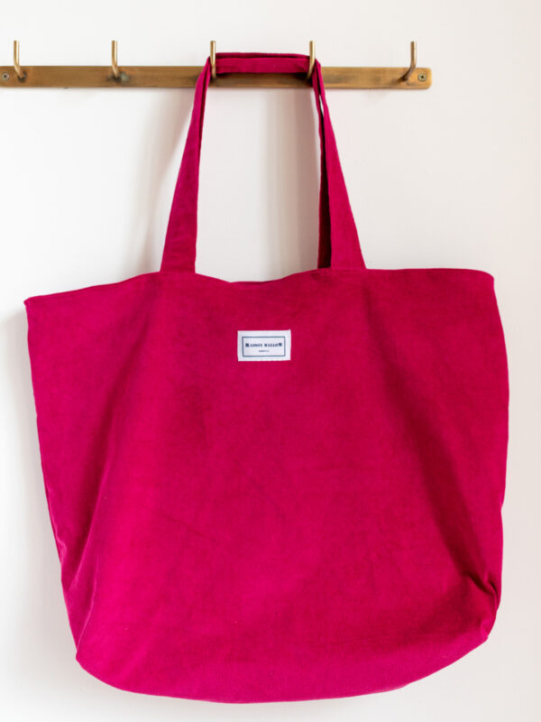 Attention, de par sa douceur et son style intemporel, ce Doudou moderne pourrait bien devenir le nouveau it-bag !