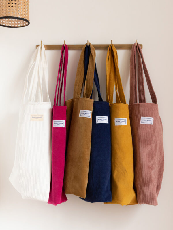 Ultra pratique , ce sac à main est aussi un sac fourre-tout