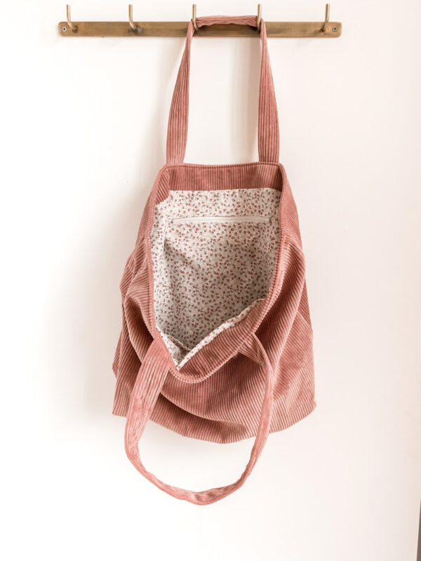 L'indispensable cabas en velours vieux rose