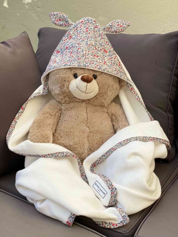 Cape de bain, cadeau de naissance fait-main à Bordeaux