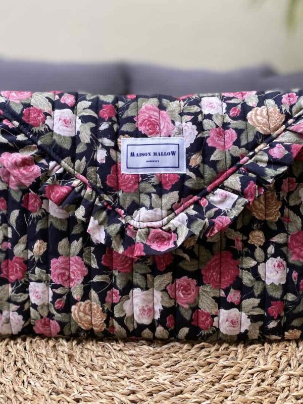 Pochette matelassée à volant, fleurie Jane