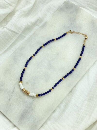 collier en perles heishi de coquillage, en perle lapis Lazuli , hématite et perles dorées à l'or fin 24 carats