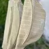 les Sacs bananes Maison Mallow se déclinent dans des tons naturels avec le lin en fil conducteur