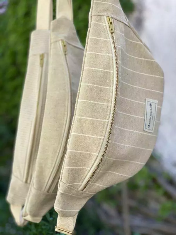 les Sacs bananes Maison Mallow se déclinent dans des tons naturels avec le lin en fil conducteur
