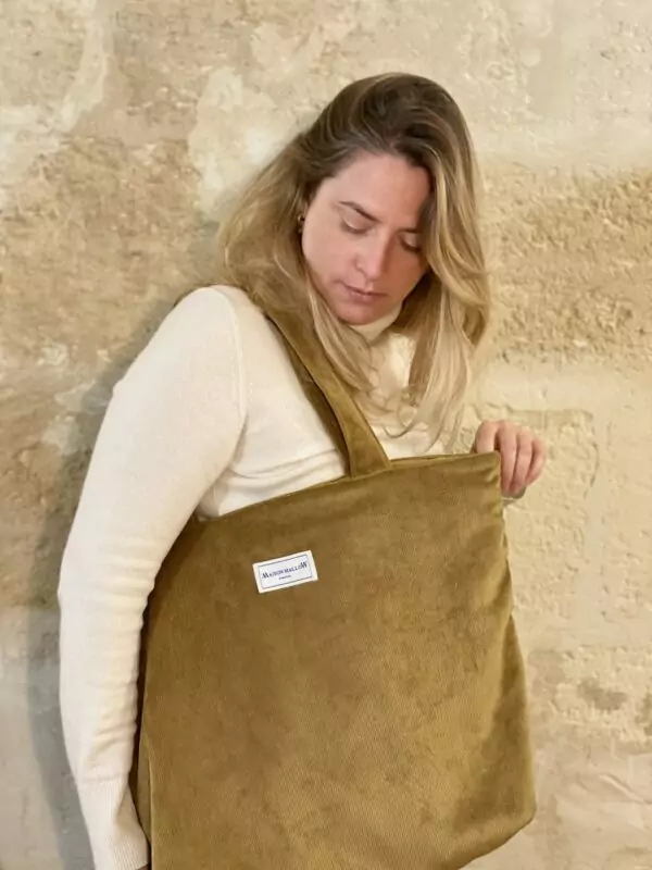 grand sac cabas en velours camel mordoré
