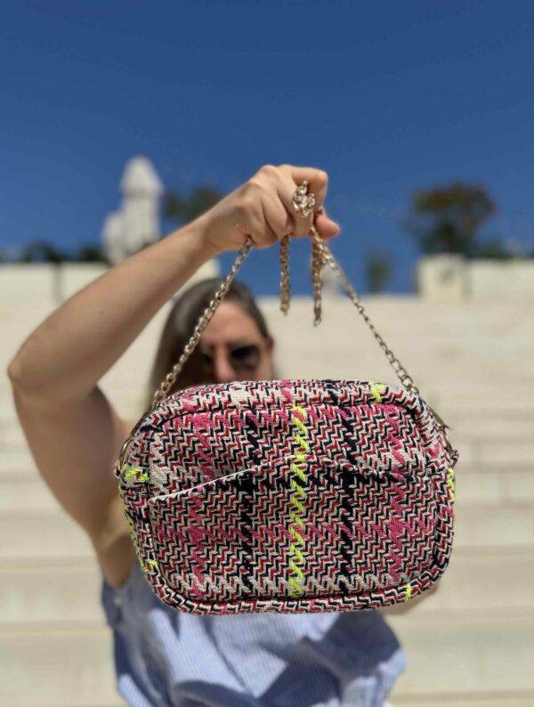 sac à main bandoulière tweed rose chaine dorée