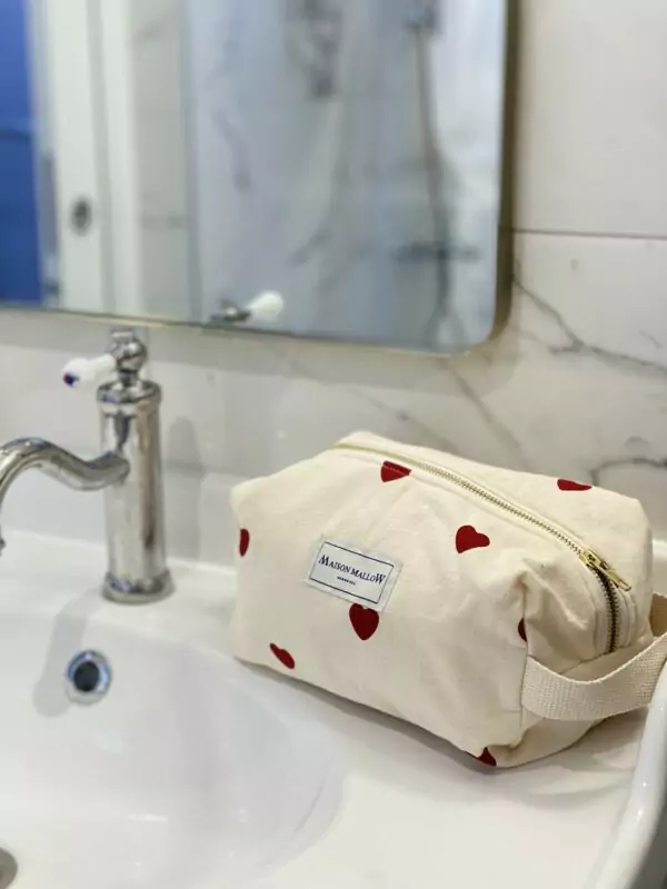 Trousse de toilette coeur