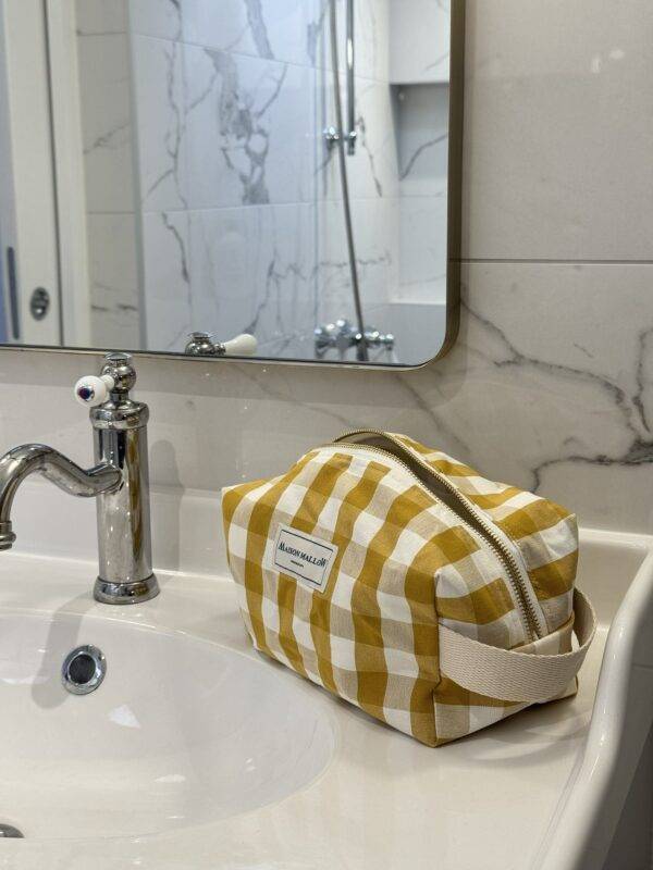 Trousse de toilette à carreaux jaune moutarde et blanc