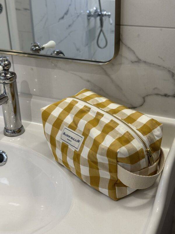 Trousse de toilette à carreaux jaune moutarde et blanc