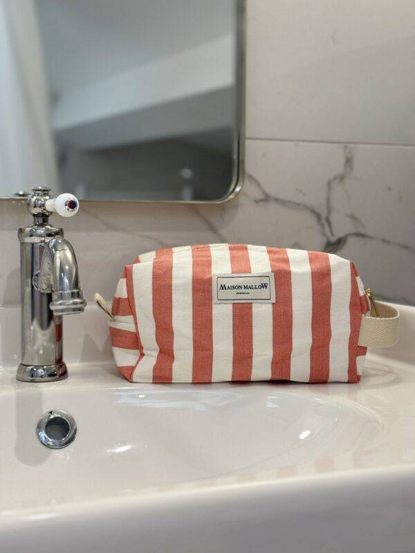 Trousse de toilette à rayures rouge et blanc