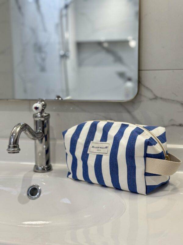 Trousse de toilette à rayures bleu et blanc