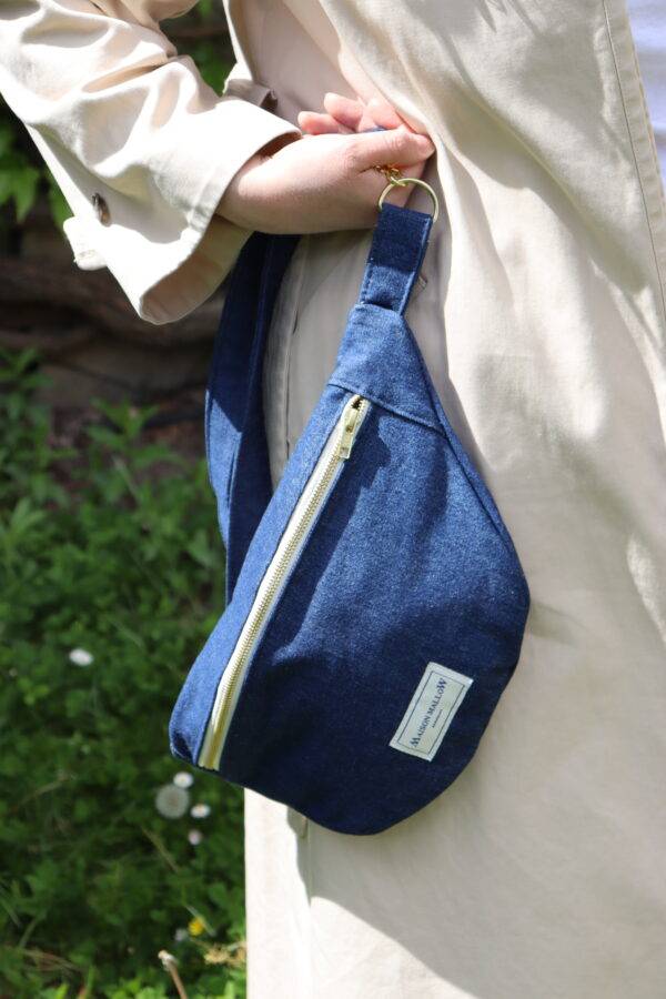 Sac banane en jean bleu