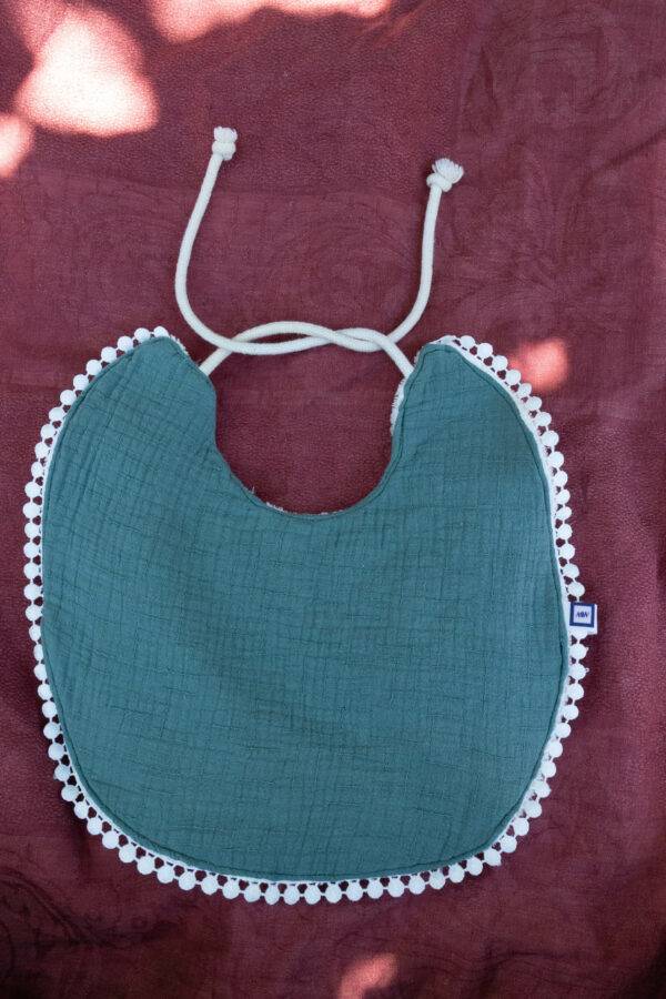 bavoir en coton vert
