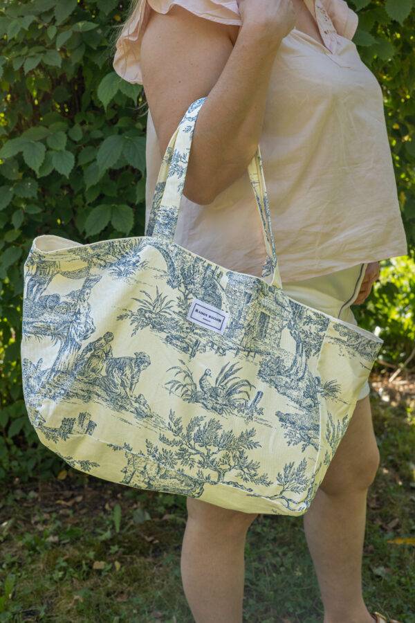 Cabas en toile de Jouy bleue et blanche