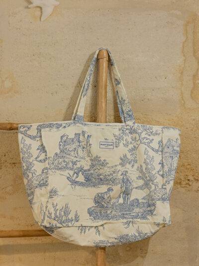 Cabas en toile de Jouy bleue et blanche
