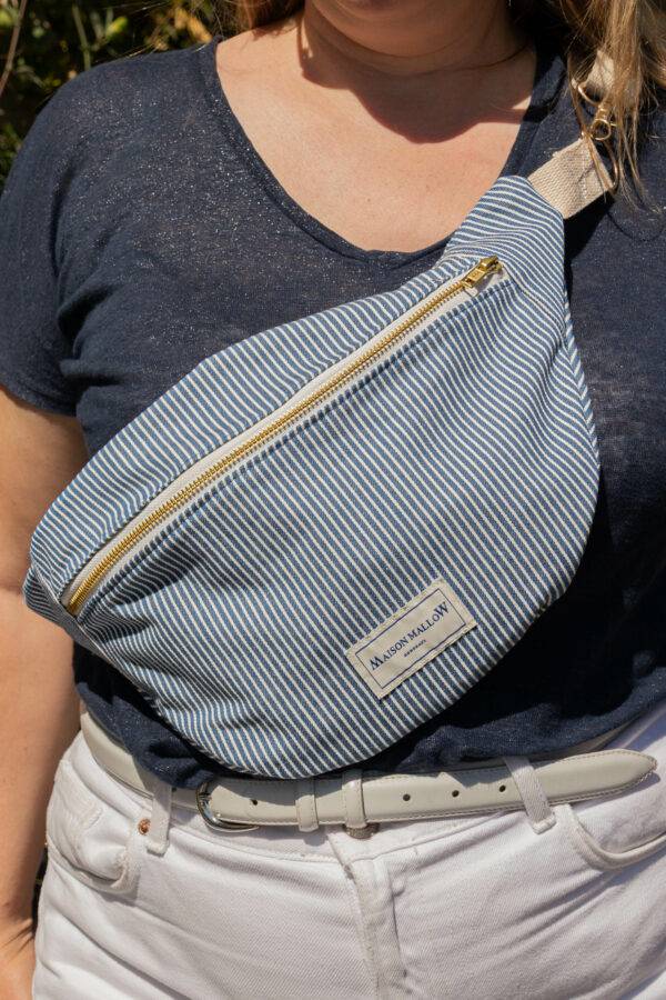 sac banane en jean à rayures bleu