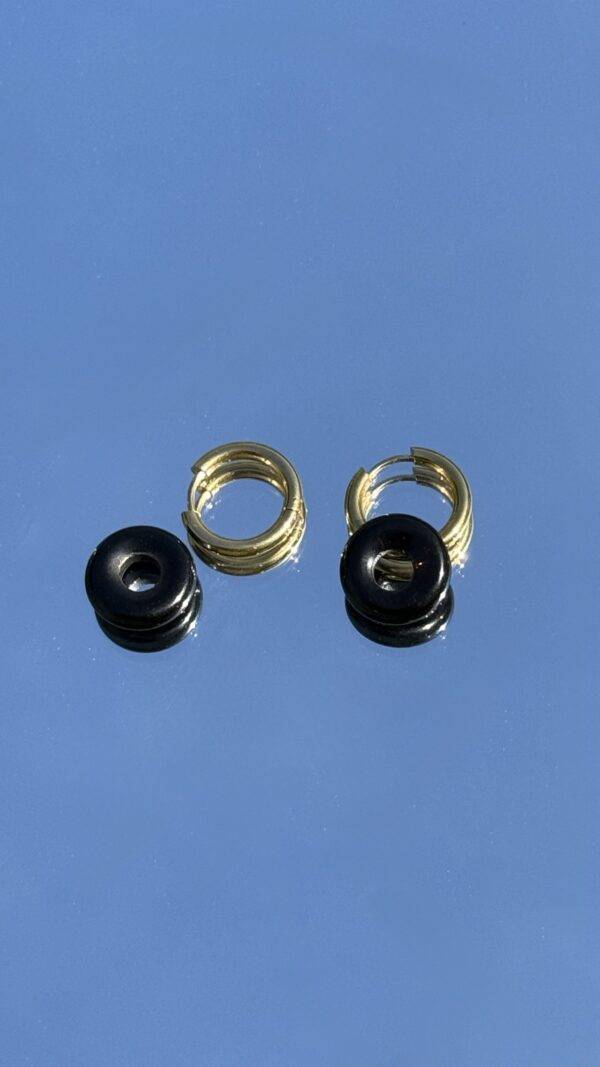 Boucles d'oreilles dorées donut onyx noir