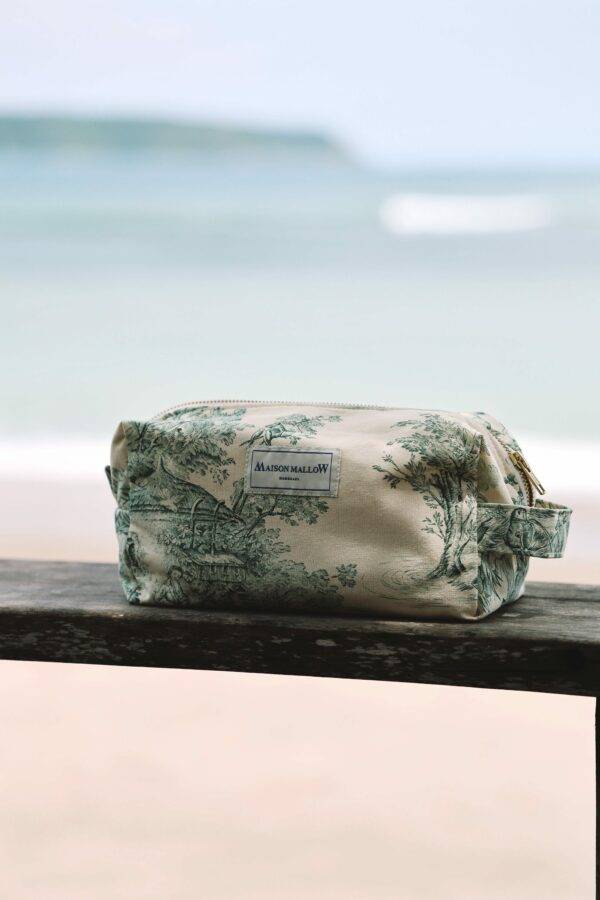 Trousse de toilette en toile de Jouy Verte