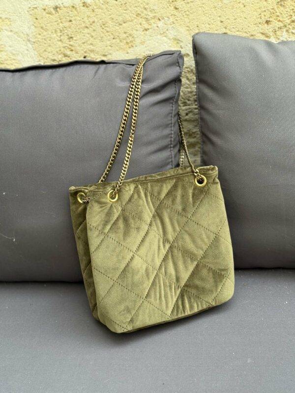 sac bourse en velours matelassé vert olive