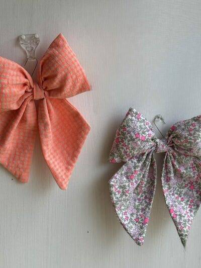 Petits noeuds en tissus