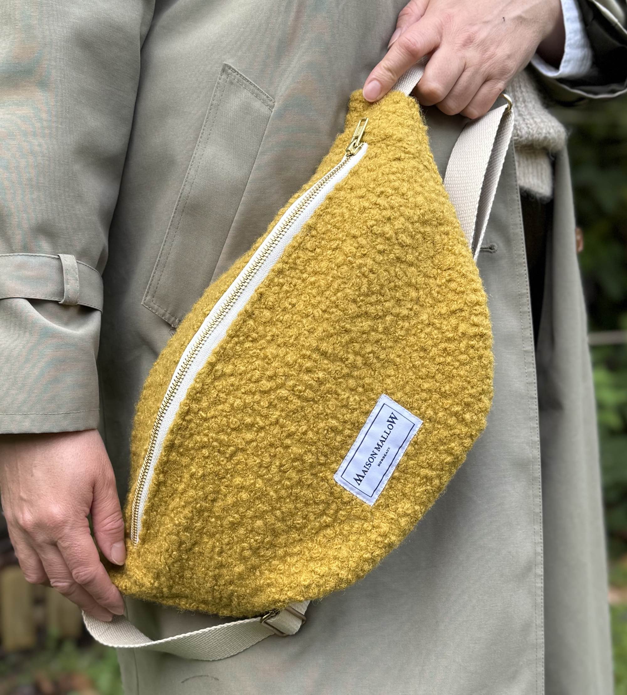 Sac banane laine bouclette jaune moutarde