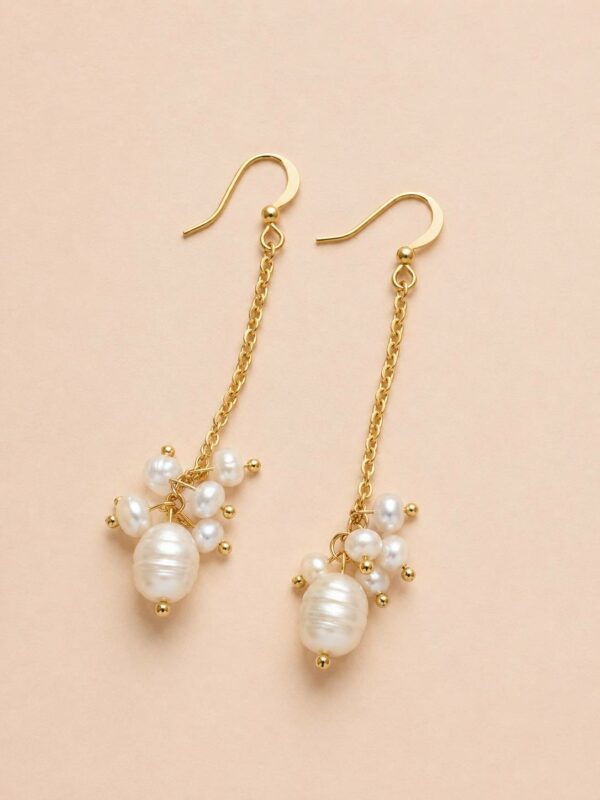 Boucles d'oreilles Amicie en perles d'eau douce et acier inoxydale